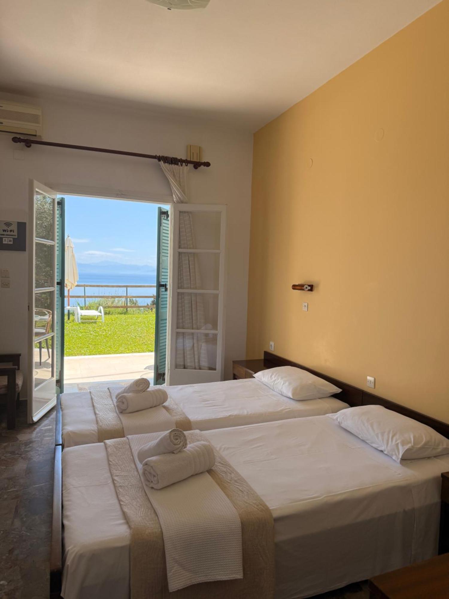 Nikoli Apartments Benitses  Dış mekan fotoğraf