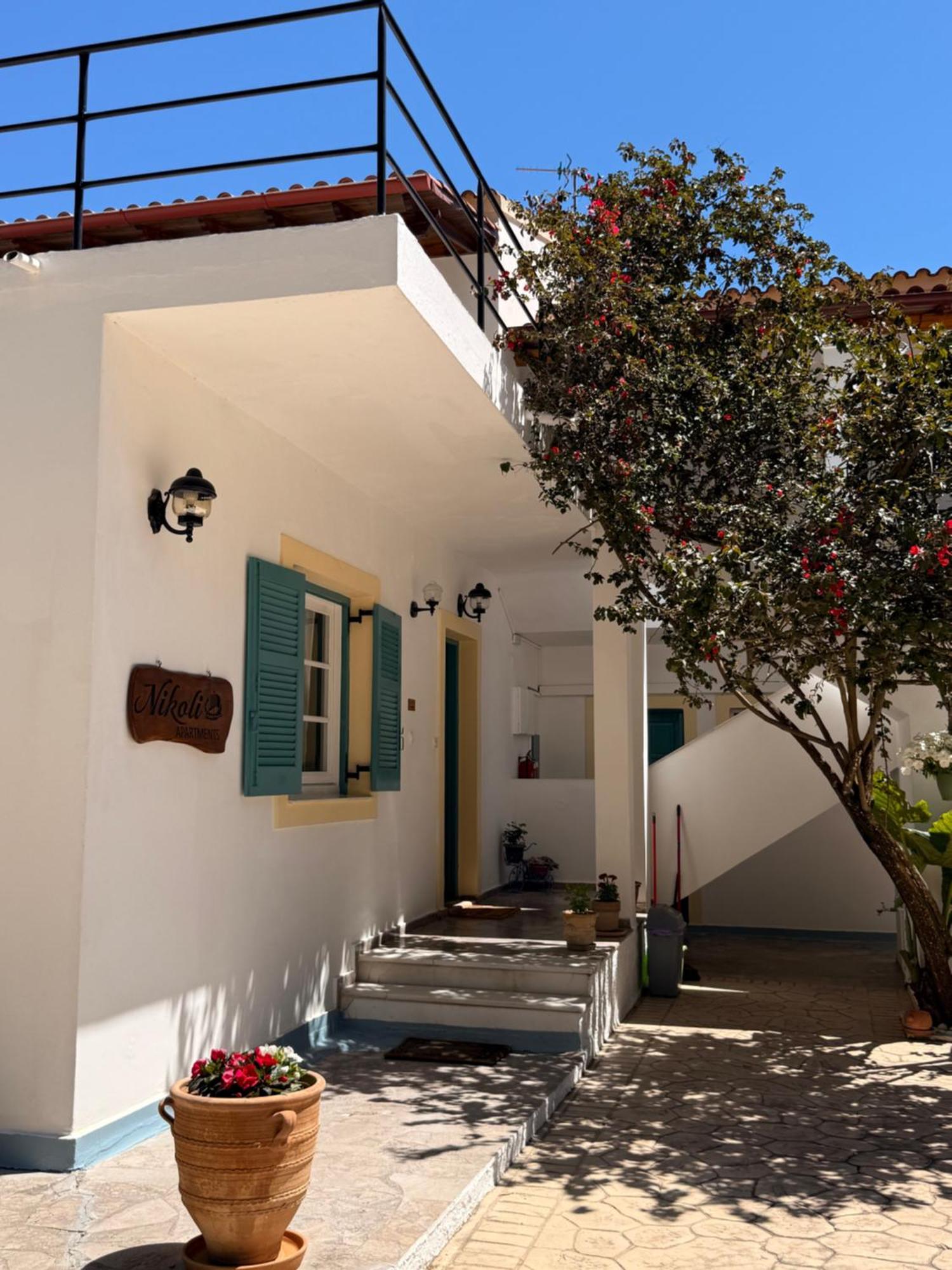 Nikoli Apartments Benitses  Dış mekan fotoğraf